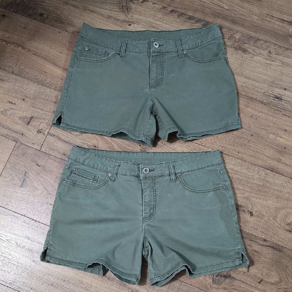 Faded Glory Green Jean Shorts Mid-Thigh Casual